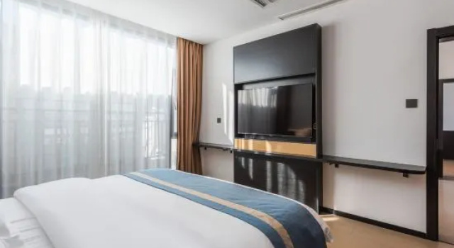 Люкс Baiyang Seaview Hotel (Dali Bohai Park High-speed Railway Station)
