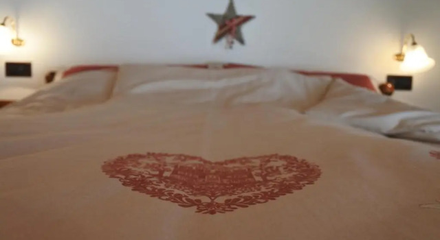 Четырёхместный номер Standard Spires Hotel