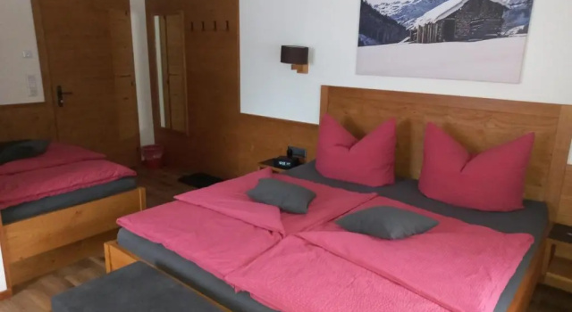 Haus Alpenflora, Rezerwuj Hotel Hotele w Tyrol z parkingiem, Parking