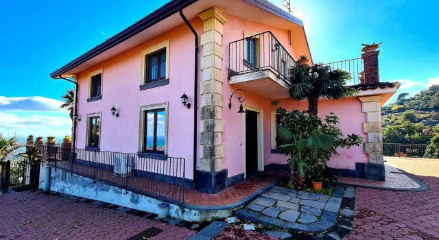 Вилла Etna panoramic villa with swimming pool