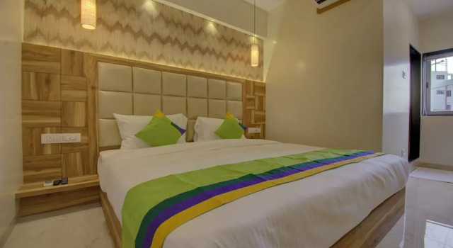 Номер Superior Hotel Amisha International
