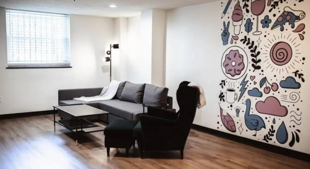 The Spruce Goose- Eclectic 2BD/1.5BA ENTIRE Condo, Prenota Hotel Winston-Salem Carolina del Nord