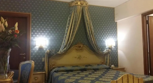 Трёхместный номер Отель Royal San Marco