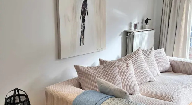 Huswell - Cozy Apartment Near the Beach Shops With Terrace