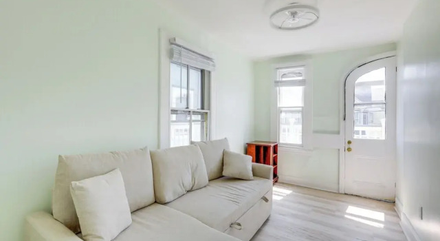 2 Blocks to Beach: Sunny Ocean Grove Apartment, Buchen Sie Ferienwohnung Ocean Grove 