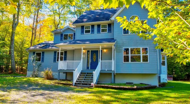 Holiday Home Near Lake and Pool