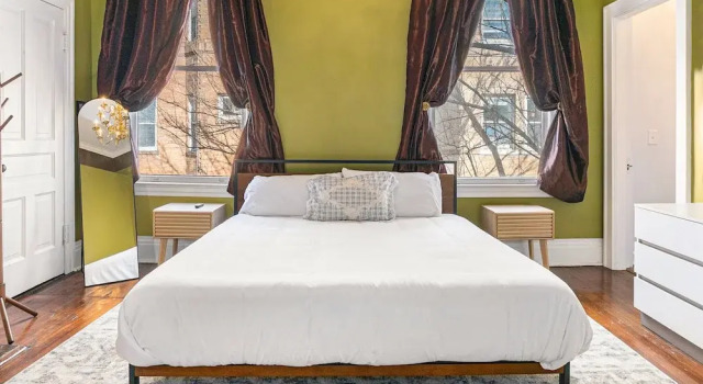 Номер Royal Hassinger Daniels Guest House