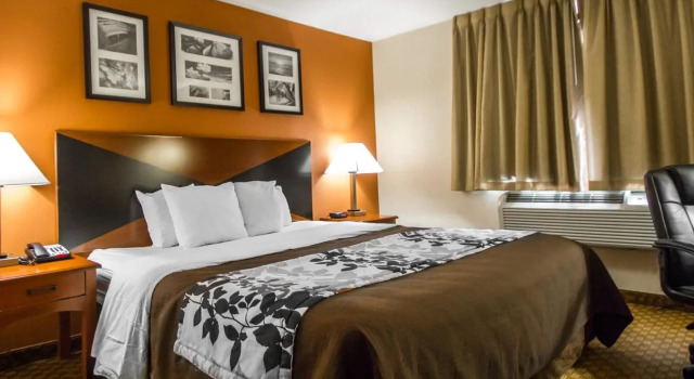 Sleep Inn Brooklyn, Забронировать Отель Отели Бруклина 3 звезды, рядом с 36-я стрит (линия 4-й авеню дивизиона "Би-Эм-Ти"), 3*