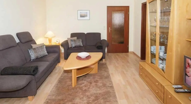 Апартаменты Ferienwohnung-4-mit-Sonnenbalkon-im-Landhaus-Hubertus-Duhnen
