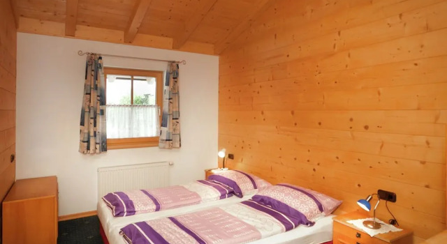 Cozy Apartment in Bramberg am Wildkogel With Balcony, Rezerwuj Apartament Hotele w Salzburg z parkingiem, Parking