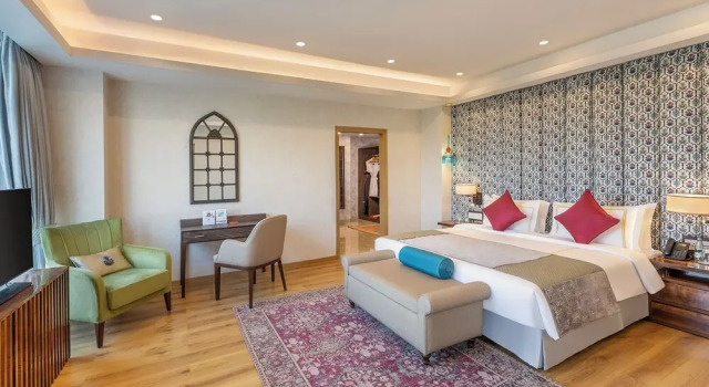 Люкс Presidential ExpoInn Suites and Convention