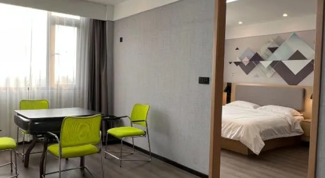 Люкс Shangyou Hotel (Xinzheng Guodian Town Huangjin Avenue)
