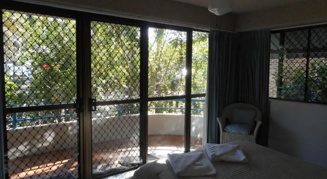 Апартаменты Deluxe Placid Waters Holiday Apartments
