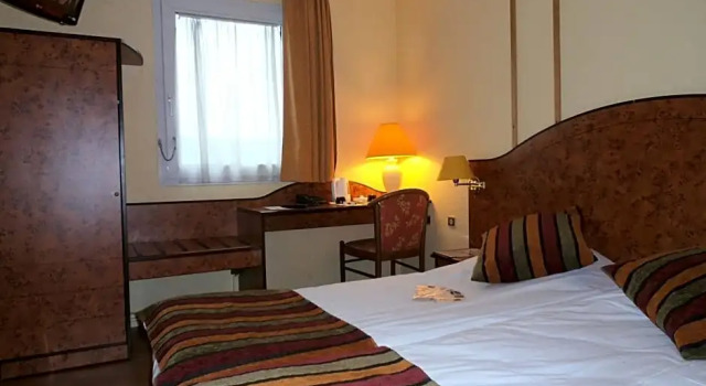Номер Standard Logis Hôtel & Restaurant & Bar LE COTTAGE