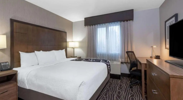 Номер Standard La Quinta by Wyndham Fairbanks Airport