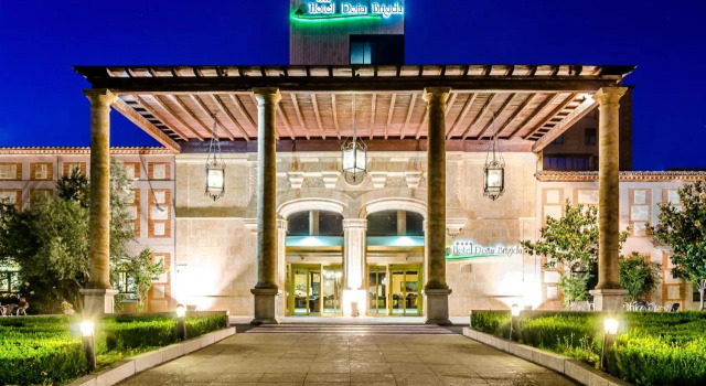 Salamanca Forum - Hotel Doña Brígida, Забронировать Отель Вильямайор 