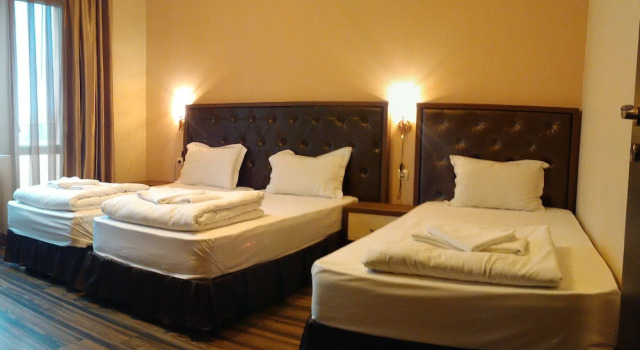 Трёхместный номер Standard с балконом City Blagoevgrad Family Hotel