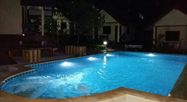 Baansanook Resort & Swimming Pool, Забронировать Отель Отели Чанг с бассейном, Бассейн
