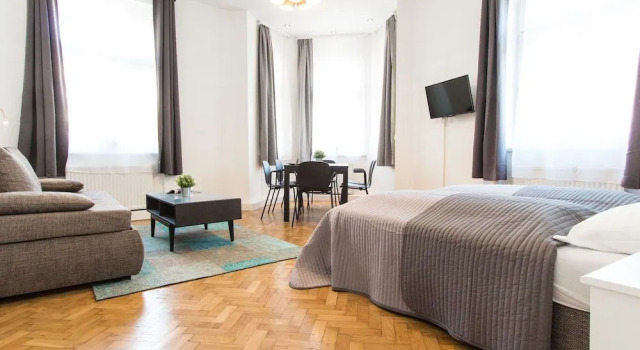 CheckVienna - Hütteldorferstraße