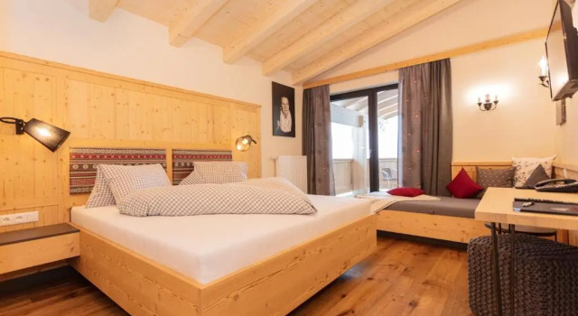Landhaus Tirolerherz, Book Hotel SPA-hoteller i Kitzbuhel, SPA