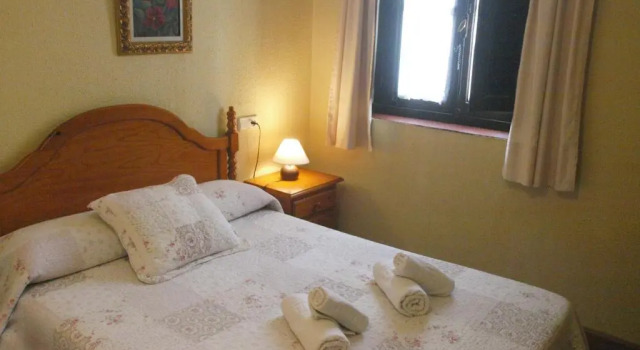Pensión Plaza del Ayuntamiento, Prenota Hotel Cangas de Onís 