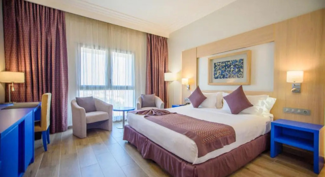 Номер Executive Golden Tulip Le Diplomate