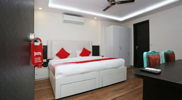 South Galaxy By OYO Rooms