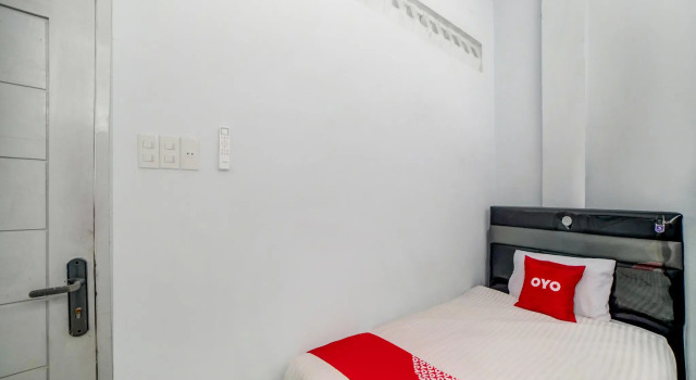 Standard Zimmer Ada Guest House Medan Redpartner