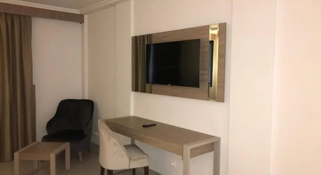 Полулюкс Hôtel Lescure Business and SPA