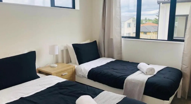 Cozy Brand New Townhouse 1, Забронировать Отель Мангере регион Окленд