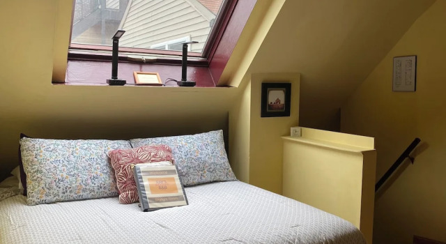 Rays Bucktown Bed and Breakfast, Забронировать Отель «постель и завтрак» Чикаго Большой Чикаго
