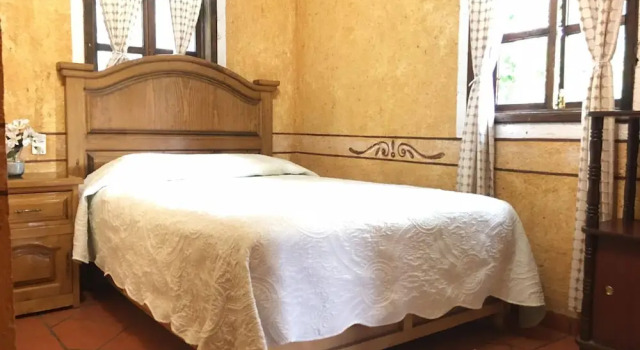 Cabañas Esperanza, Boek Vakantiehuis Hotels in Tlalpujahua met parkeren, Parkeren