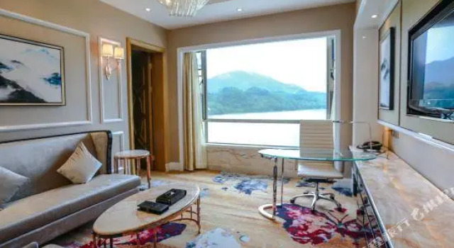 Baihua Resort Hotel, Rezerwuj Ośrodek wypoczynkowy Hotele resortowe w Guangdong, Ośrodek wypoczynkowy