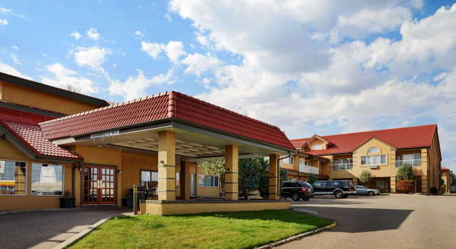 Flamingo Hotel, Rezerwuj Hotel Hotele w Southern Alberta z parkingiem, Parking