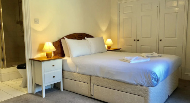 Stylish Apartments in Victoria & Westminster