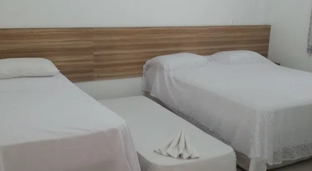 Трёхместный номер Standard Pousada Parque Suites - Estacionamento e Piscina na Enseada