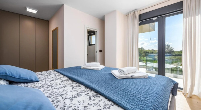 Amazing Home in Jehnici With 4 Bedrooms, Outdoor Swimming Pool and Heated Swimming Pool