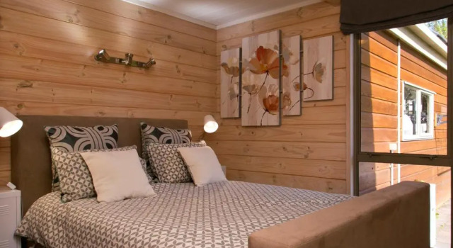 Riverstone House - Turangi Holiday Home