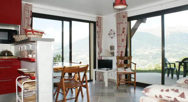 T2 Balcon de l'Embrunais, Забронировать Отель Амбрён Lac de Serre-Ponçon