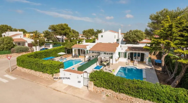 Вилла Villa Ana Mestral by Villa Plus