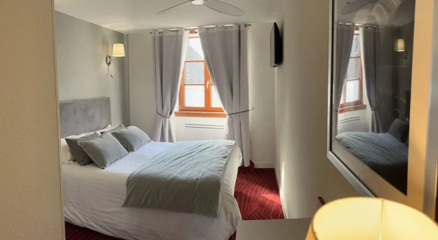 Двухместный номер Standard Logis Hôtel des Messageries