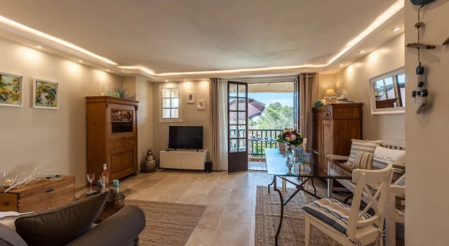 Appartement Le Poisson bleu, Забронировать Апартаменты/квартира Отели Сен-Рафаэль с бассейном, Бассейн