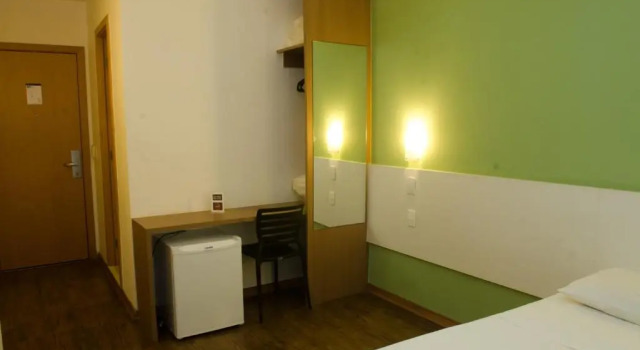 Номер Standard Stop Inn Antonio Carlos