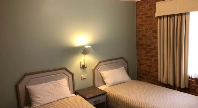 The Crossing Motel, Забронировать Мотель Джуни Riverina