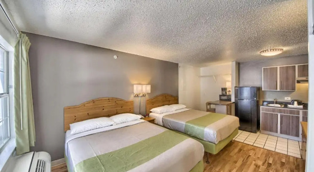 Четырёхместный номер Standard Studio 6 Extended Stay - San Antonio, TX - Six Flags