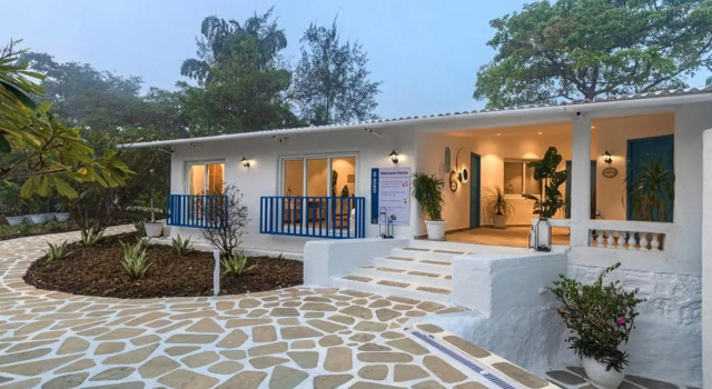Saffronstays Kairos Zeus