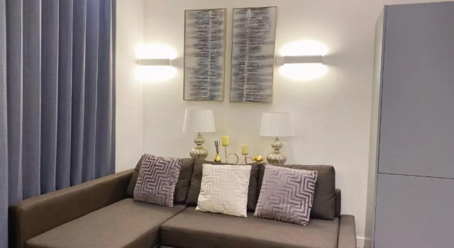Newpointe Stunning 1-bedroom Serviced Apartment, Varaa Huoneisto Asunnot kohteessa Merseyside, Huoneisto