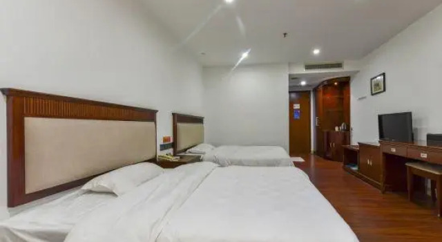 Yuecheng Hotel, Boek Hotel Hotels in Guangdong met parkeren, Parkeren