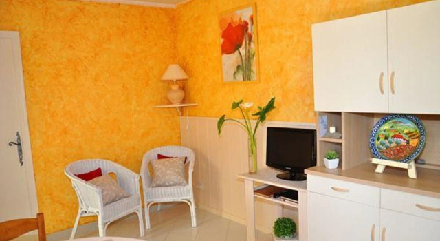 Le Jardin des Cinq Sens by Gites de France, Book Hotel Tourrette-Levens Marseille