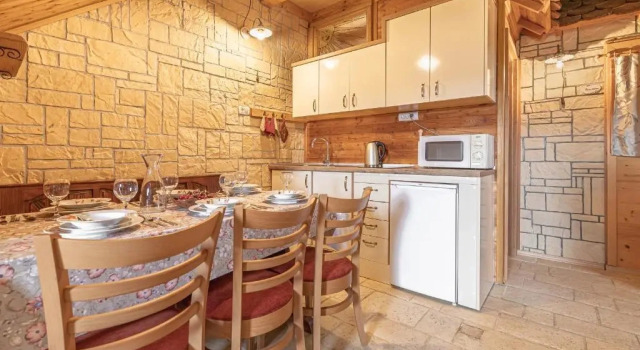 Семейный коттедж House Na Meji With Sauna